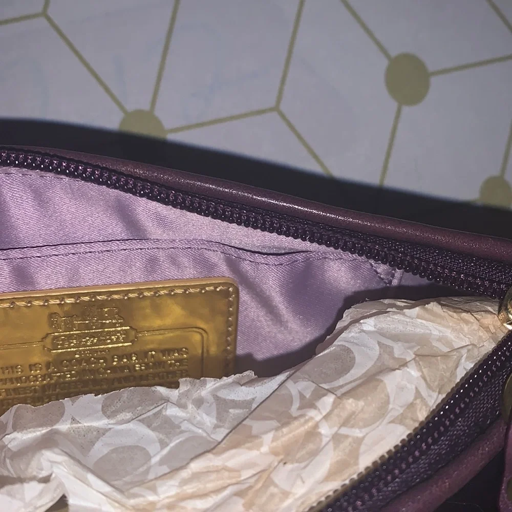 Coach wristlet - Picture 6 of 6